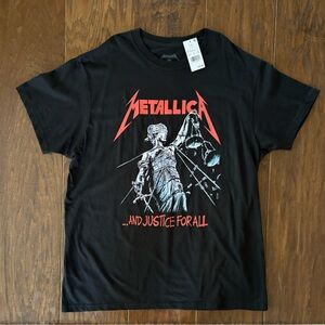 🎈(5/$30)Black Metallica Graphic Tee